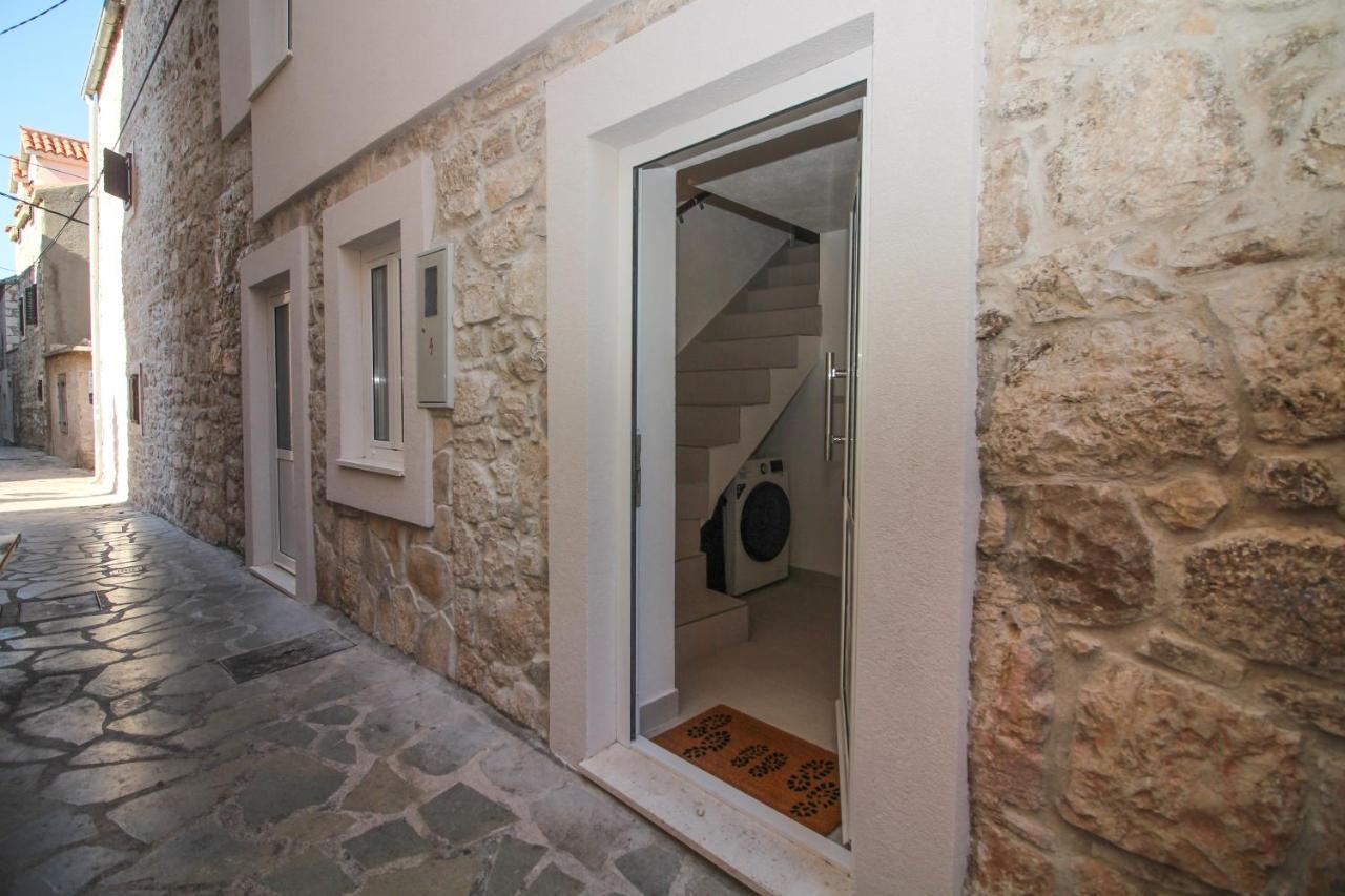 Ghetto Apartment Primošten Exterior foto